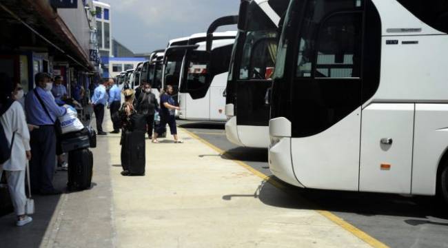 Bayram öncesi uçak ve otobüs bileti fiyatları tavan yaptı