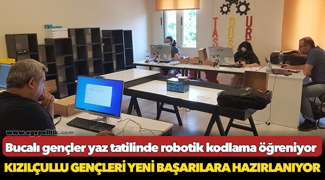Bucalı gençler yaz tatilinde robotik kodlama öğreniyor