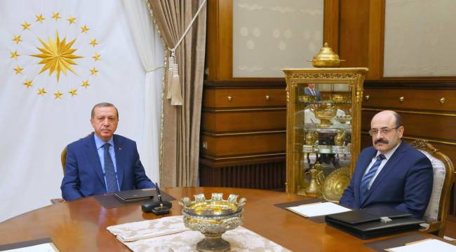 Erdoğan&#039;dan gece yarısı YÖK Başkanı ataması