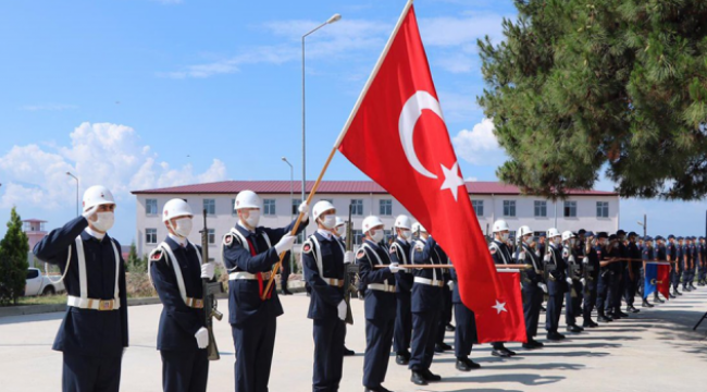 Bazı general ve albaylar emekli oldu