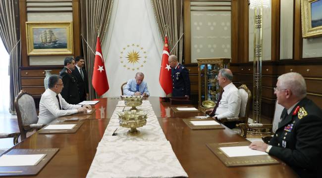 Cumhurbaşkanı Erdoğan, Yüksek Askerî Şûra kararlarını imzaladı