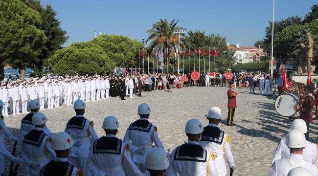 FOÇADA BÜYÜK ZAFERİN 99.YILDÖNÜMÜ COŞKUYLA KUTLANDI