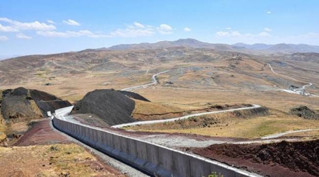 İran sınırına 43 kilometre beton duvar örüldü