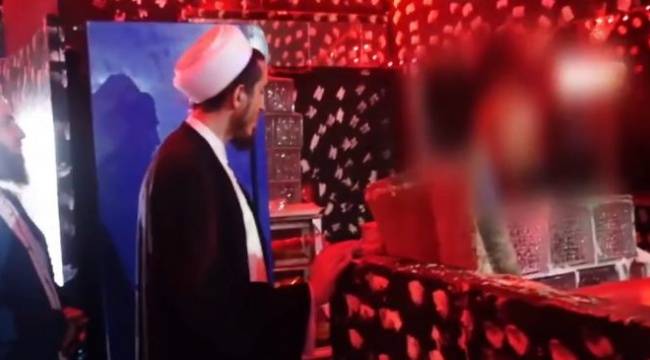 "Tebliğciler" bu kez pavyona girdi: Ahireti anlattılar