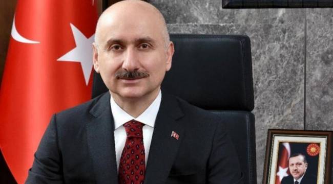Bakan Karaismailoğlu: Petrol sızıntısına karşı Akdeniz'i bariyerle kapatıyoruz