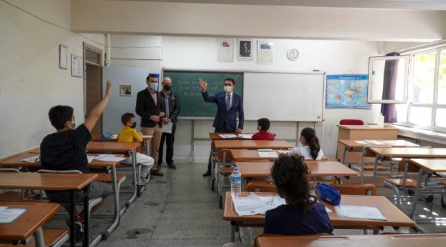 İzmir’li öğrenciler Bilim Olimpiyatlarında