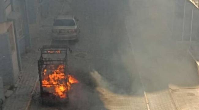İzmir Torbalı&#039;da Suriyelilere ait ev ve araçlar yakıldı