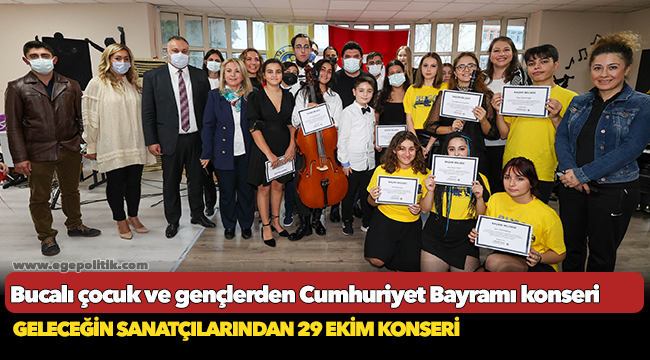 Bucalı çocuk ve gençlerden Cumhuriyet Bayramı konseri