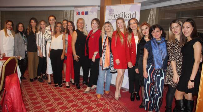 EGİKAD coşkulu Cumhuriyet kutlaması