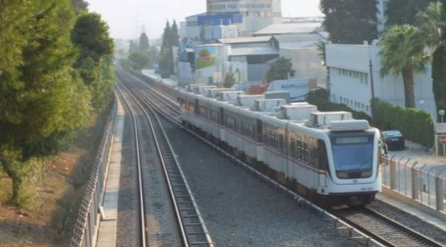 İzmir’de saatler süren toplu iş sözleşmesinde uzlaşı sağlandı