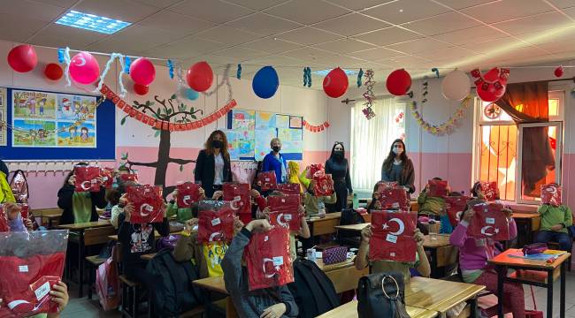 KARYAD Cumhuriyet Bayramı'nda öğrencileri sevindirdi