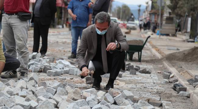 Urla’da yol yapım çalışmaları hız kesmeden devam ediyor