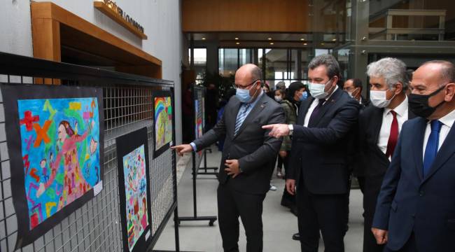 Bergama, öğretmenler gününü dolu dolu kutladı