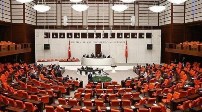 'Cumhurbaşkanı 7 yıllığına seçilecek, aktif siyasete dönemeyecek'