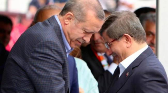 Davutoğlu: Ben devam etseydim sokakta gür bir sesle 'Ben AK Parti’liyim' diyebilecektiniz