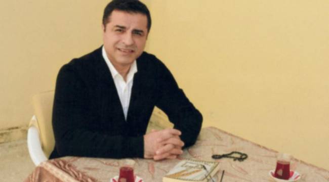 Demirtaş'tan Kılıçdaroğlu'na: Yürekten destekliyorum