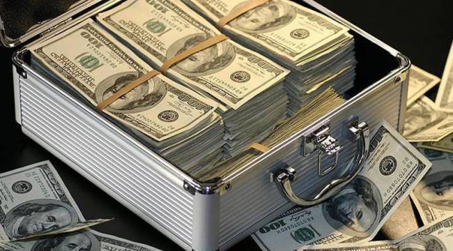 Dünya yazarı Aktaş: Merkez Bankası faizi indirip kuru artırmakla Hazine'nin cebinden 108 milyar TL almış oldu