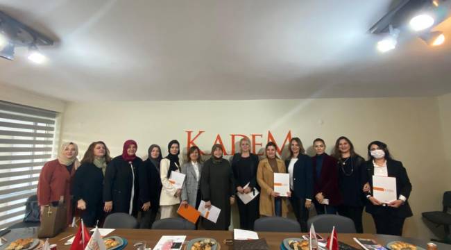 KADEM 25 Kasım Kadına Şiddetle Mücadele Gününde, "Sevgi ile şiddet yan yana gelmez" dedi