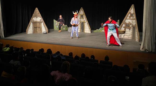 Kırsal mahalle çocukları tiyatro ile buluşuyor