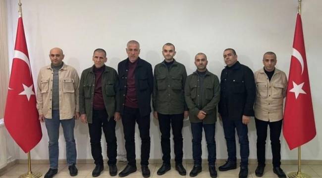 Libya'da alıkonulan 7 Türk vatandaşı ülkeye getirildi