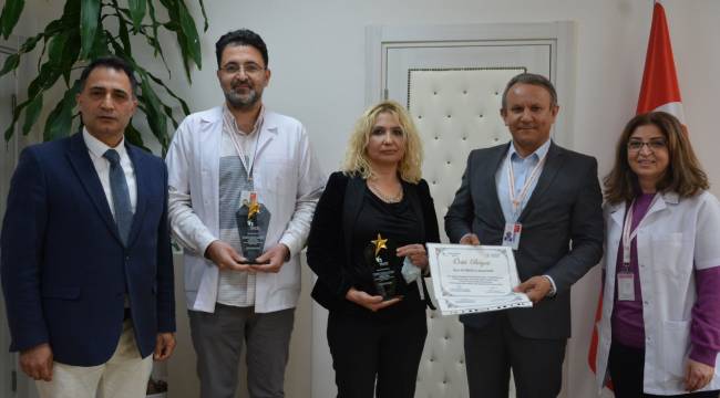 Tepecik Hastanesi Eğitim Birimi’nin Bası Yarası Takip Örtüsü Projesi’ne Birincilik Ödülü