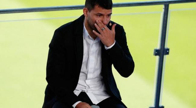 Arjantinli futbolcu Agüero futbolu bıraktığını açıkladı
