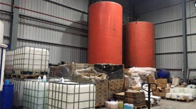 EGM: Ülke genelinde 84 bin litreden fazla sahte içki ele geçirildi