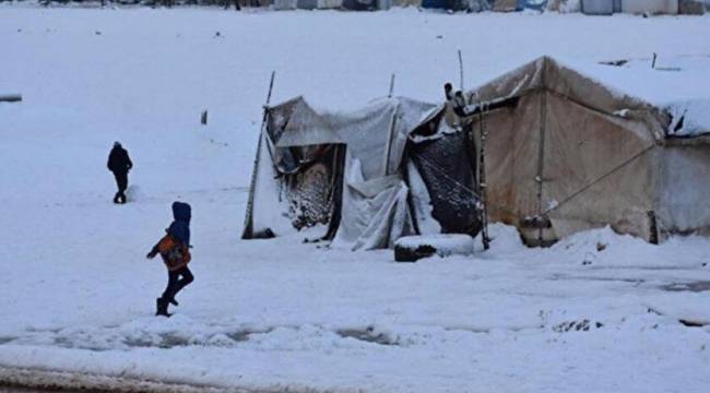 AFAD, Türkiye kontrolündeki bölgelerde 15 Suriyeli çocuğun donarak öldüğü iddiasını yalanladı
