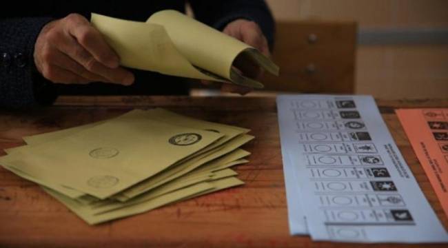 AKP 1 milyon yeni üye hedefiyle girdiği yılı 146 bin üye kaybederek bitirdi