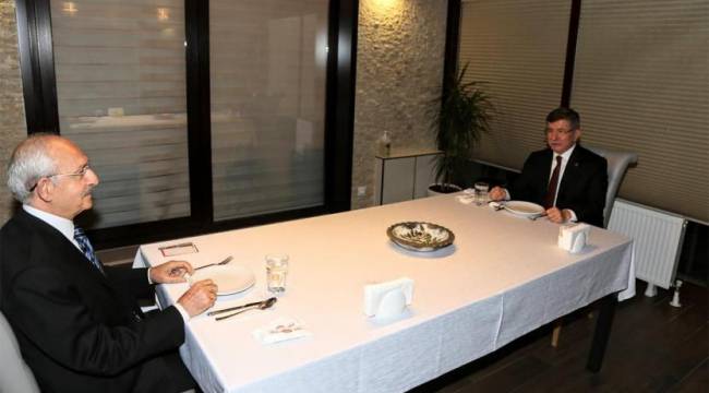 Davutoğlu ve Kılıçdaroğlu'ndan sürpriz buluşma