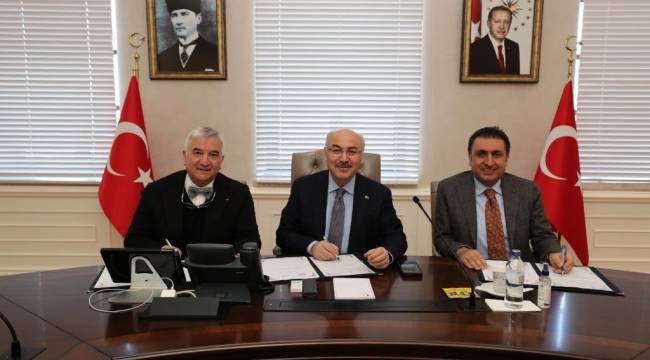 İzmir İl Milli Eğitim Müdürlüğü ve ETİK Arasında Mesleki ve Teknik Eğitim İş Birliği Protokolü İmzalandı