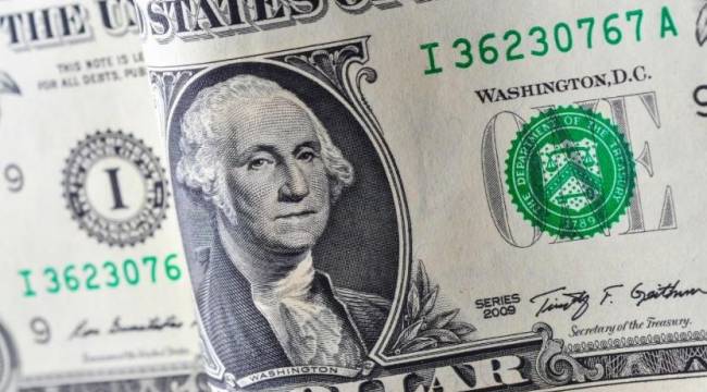 Standard Chartered Bank'a göre 2022 sonunda dolar 20 TL'ye ulaşacak