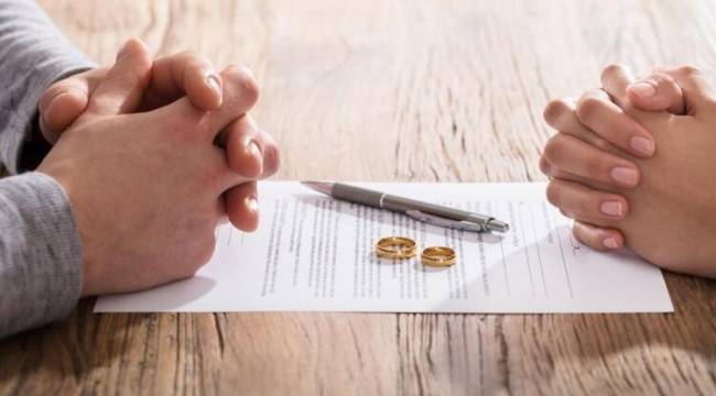 Adalet Bakanı Bozdağ&#039;ın masasındaki taslak: Evlilik yılına göre nafaka süresi planlandı