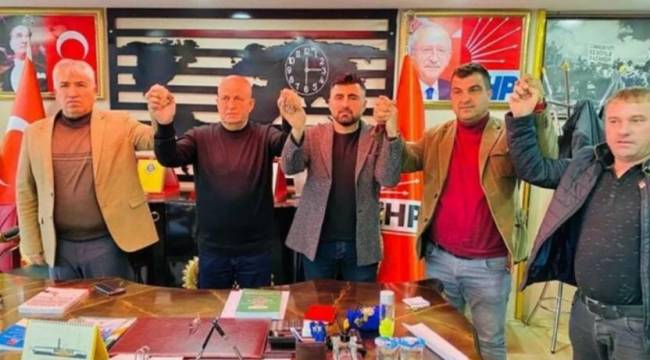 AKP ve MHP’li belediye meclis üyeleri ve dört aşiret CHP&#039;ye katıldı