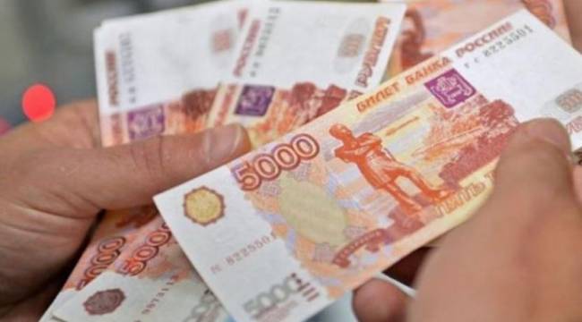 Bazı Türk bankaları Ruble işlemlerini durdurdu