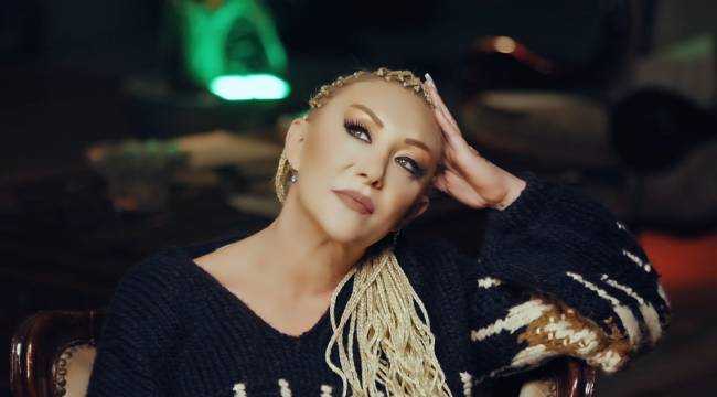 Güllü '17 yıl sonra sevgilim dediğim şarkılarımla yeniden buluştum'