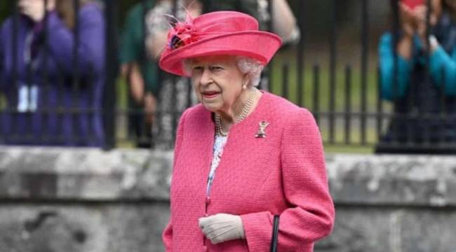 İngiltere Kraliçesi Covid-19'a yakalandı