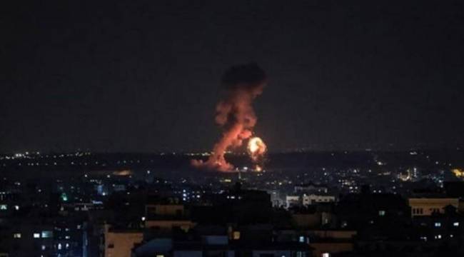 İsrail savaş uçakları Suriye'ye saldırdı: 3 asker hayatını kaybetti