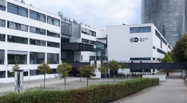 Rusya'da DW muhabirlerinin parlamentoya erişimi yasaklandı