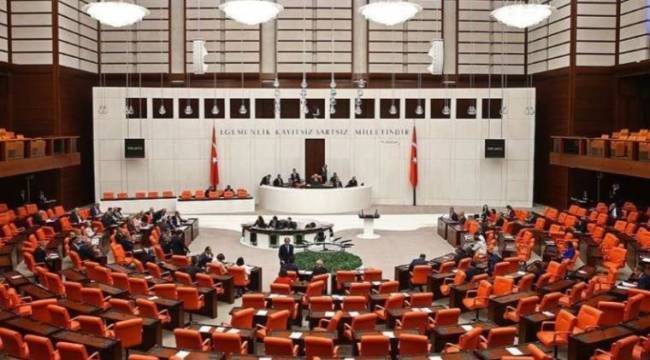 TBMM Anayasa Komisyonu Başkanlığı'na AKP'li Beyazıt seçildi