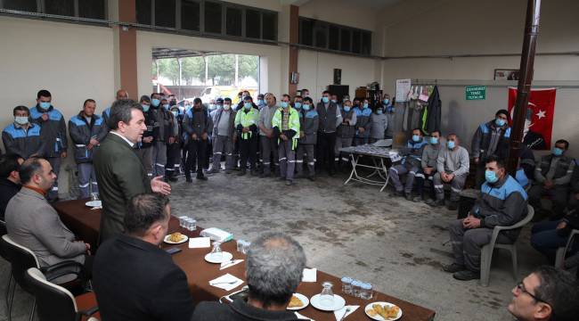 Temizlik işçilerinden maaş zammı teşekkürü