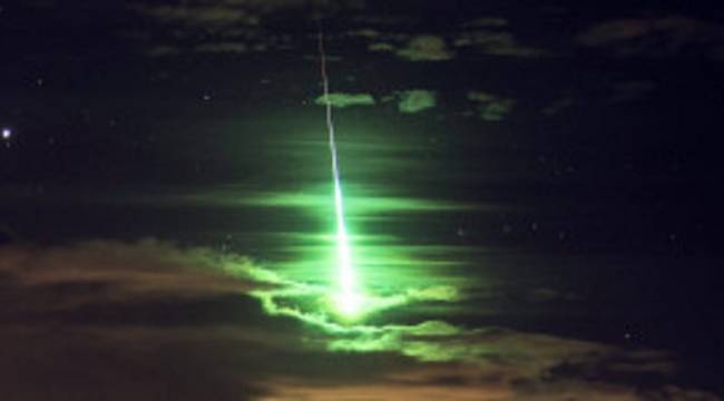 Türkiye Uzay Ajansı&#039;ndan &quot;gökyüzünde yeşil ışık&quot; açıklaması!