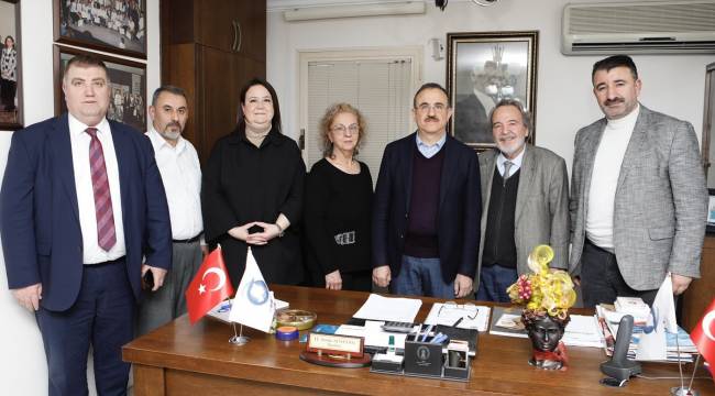 AK Parti İzmir İl Başkanı Kerem Ali Sürekli;  “Esnafımızın genel ve yerel taleplerinin takipçisiyiz!”