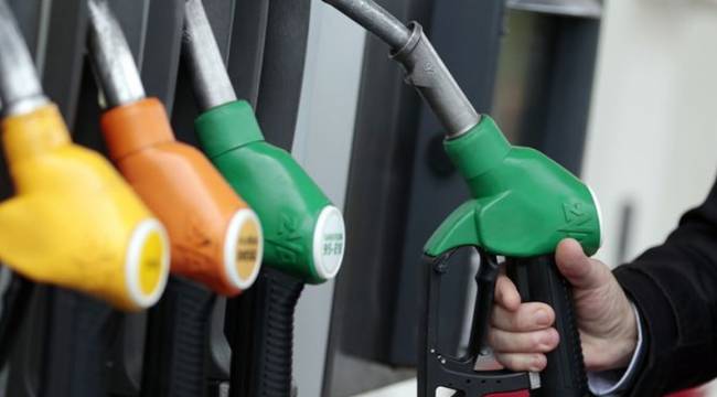 Akaryakıt ürünlerine ilk indirim geldi; 2 lira 29 kuruş ucuzladı!
