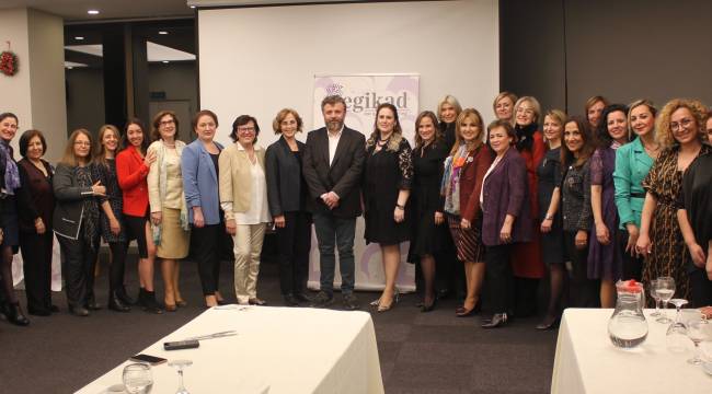 EGİKAD üyelerinden 8 Mart kutlaması