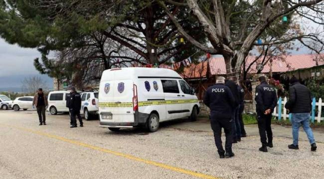 Kuşadası eski Belediye Başkanı Kayalı&#039;ya restoranda silahlı saldırı