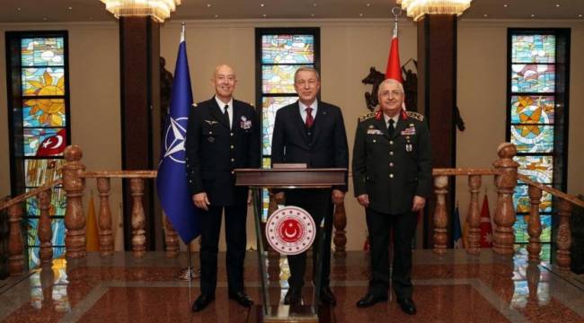 Milli Savunma Bakanı Akar ve NATO Yüksek Müttefik Dönüşüm Komutanı görüştü