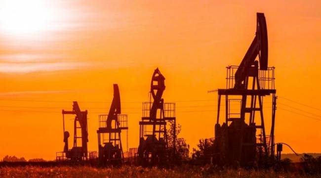 Rusya: ABD ve İngiltere'nin bizden petrol almaması önemli değil