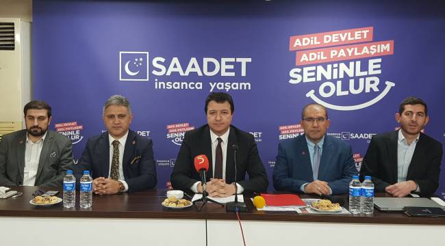 Saadet Partisi Genel Başkan Yardımcısı Arıkan, İzmir’de konuştu