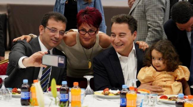 Ali Babacan ile İmamoğlu bir araya geldi: 'Cumhurbaşkanlığı seçiminde 6'lı masanın adayı kazanacak'